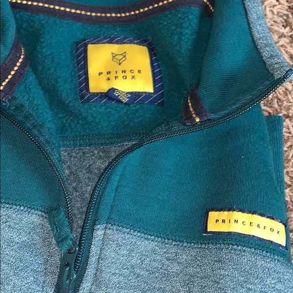 Prince & Fox pullover - Picture 3 of 4